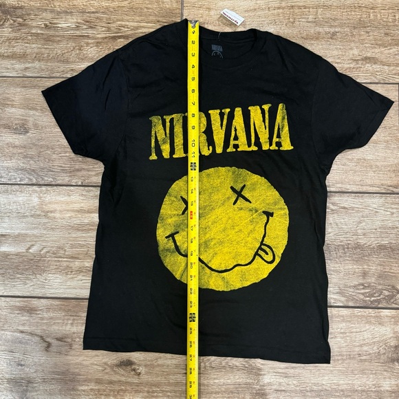 Nirvana T Shirt Black Size Small American Rock Band Classic Graphic Tee Cotton - Picture 7 of 8